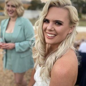 Meet your Posher, Stephanie